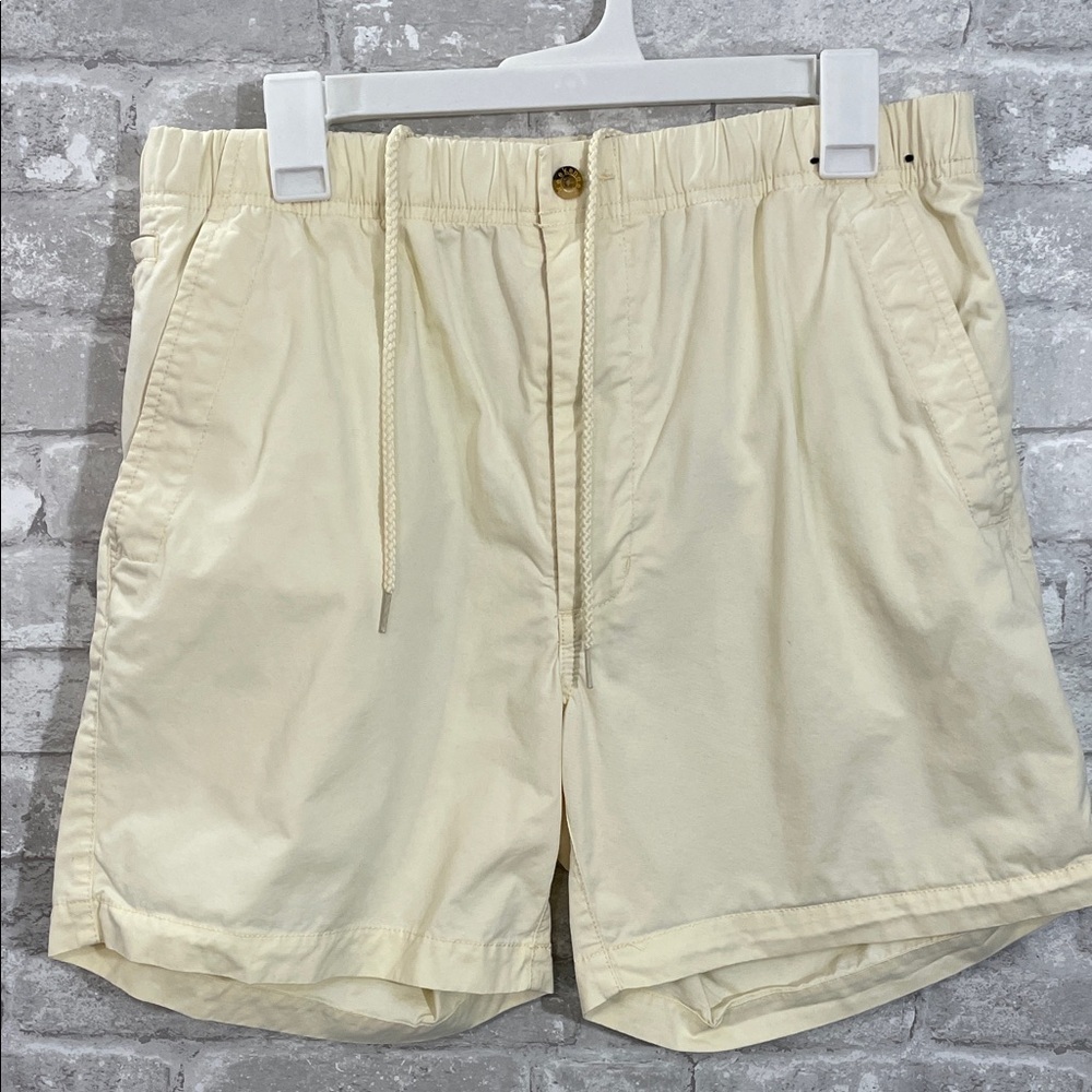Weekender Casual Life Yellow Shorts